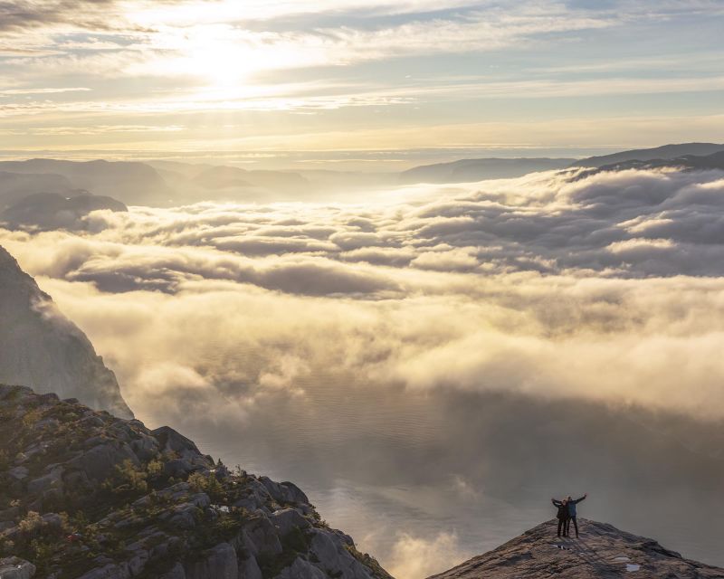 Stavanger: Preikestolen Sunrise Hike with Breakfast Buffet - Walking down to Basecamp