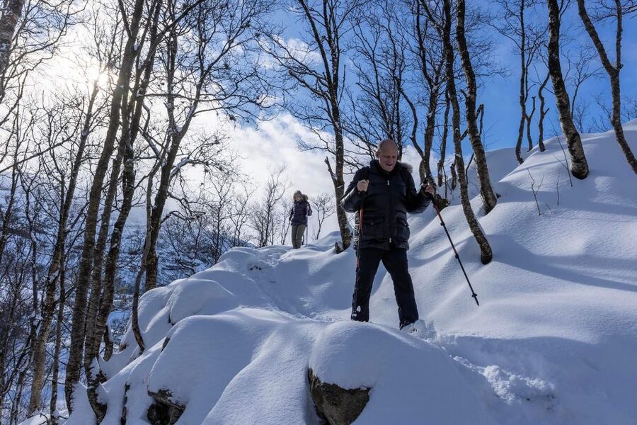 Stavanger: Preikestolen Winter Hike + Hot Lunch - Finding the quiet viewpoints along the way