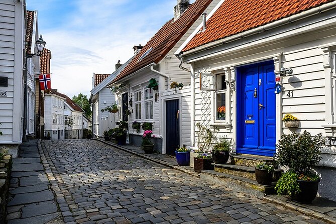 Stavanger Private Walking Tour with a Local - Food, shopping, and practical local advice