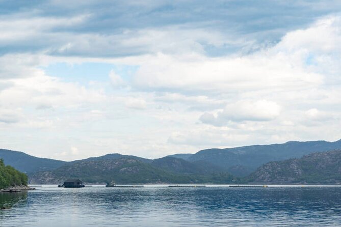 Stavanger: Waterfalls, Caves and Rock Tour By Sea - The boat, seats, weather, and crowds
