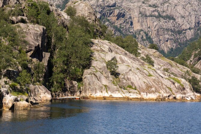 Stavanger: Waterfalls, Caves and Rock Tour By Sea - Cruise timing and the meeting point