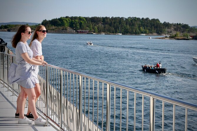 Sustainable Cruise in Oslofjord with audioguiding - Audio guiding without a live tour guide