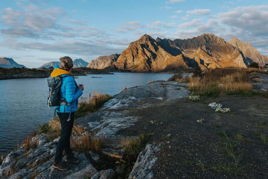 Svolvær: Lofoten Scenic Sightseeing Tour: Half day tour - Weather, pace, and comfort