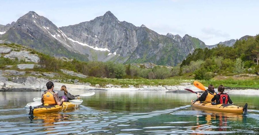 Svolvaer: Sea Kayaking Experience - What the four-hour outing looks like