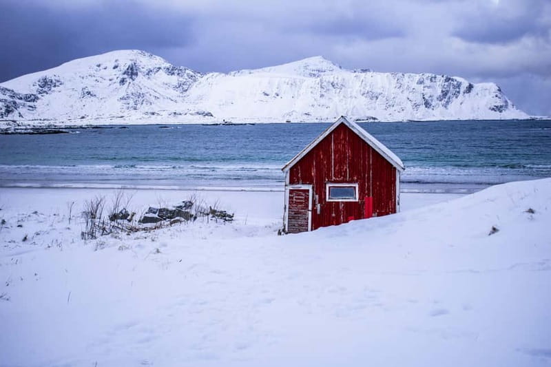 Svolvaer: South Lofoten Top Highlights Photo Tour - Ramberg Beach and the Arctic tropical look