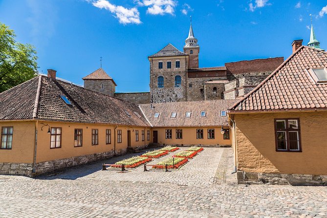 The Essential Oslo Private Walking Tour - Guide style and the private-tour advantage