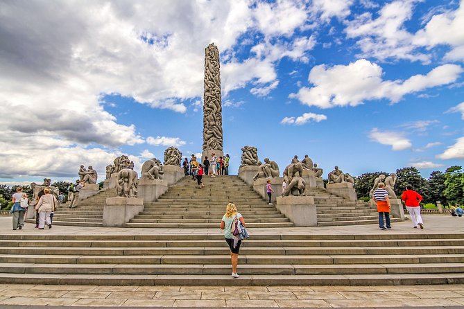 The Ultimate Study of the Human Form at Vigeland's Sculpture Park with a Local - A small group makes the discussion more personal