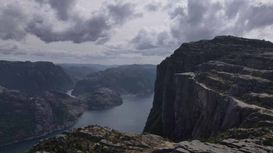 Trolltunga Helicopter & Waterfalss Sightseeing From Bergen - The Hardangerfjord flight and lunch