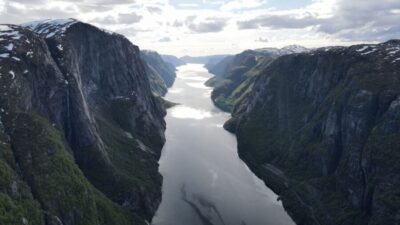 Trolltunga Helicopter & Waterfalss Sightseeing From Bergen