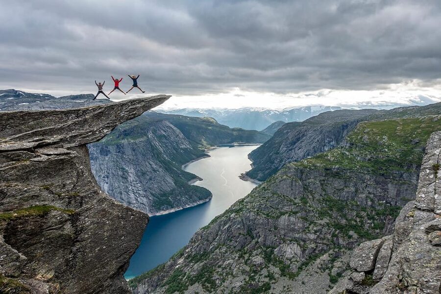 Trolltunga: Trolltunga Summer Hike - Weather, timing, and the long return