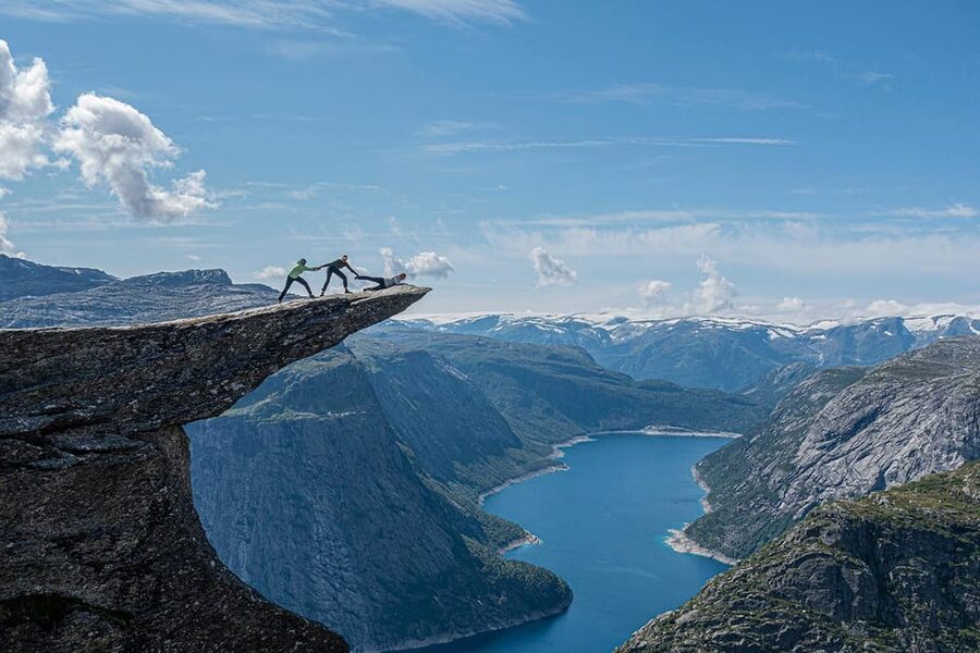 Trolltunga: Trolltunga Summer Hike - Viewpoints above Ringedalsvatnet