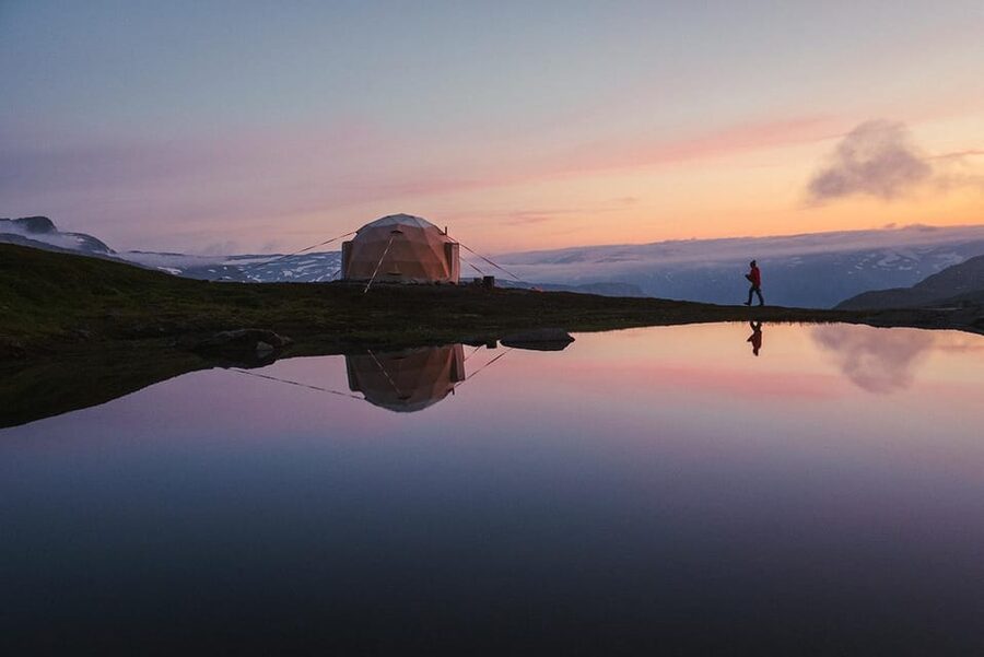 Trolltunga: Trolltunga Sunset Glamping - Starting at P2 and taking the shuttle to P3