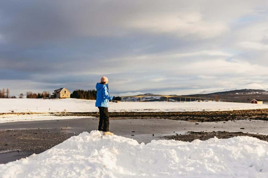 Tromsø: Arctic Landscape and Fjord Tour with Snacks - Grøtfjorden, the main walking break