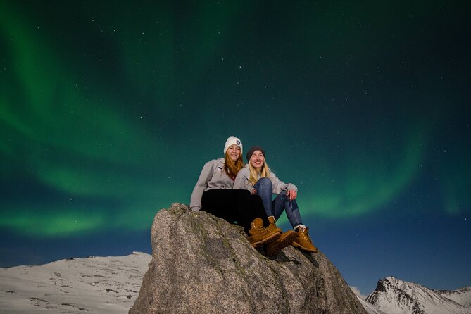 Tromsø: Aurora Magic Northern Lights Tour with Photos - A guide who adds more than directions
