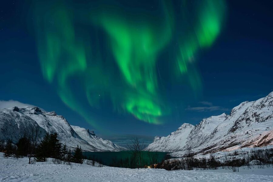 Tromsø: Aurora Tour with Photos, Campfire and Arctic Food - Photography with Alba Ascanio Varroni