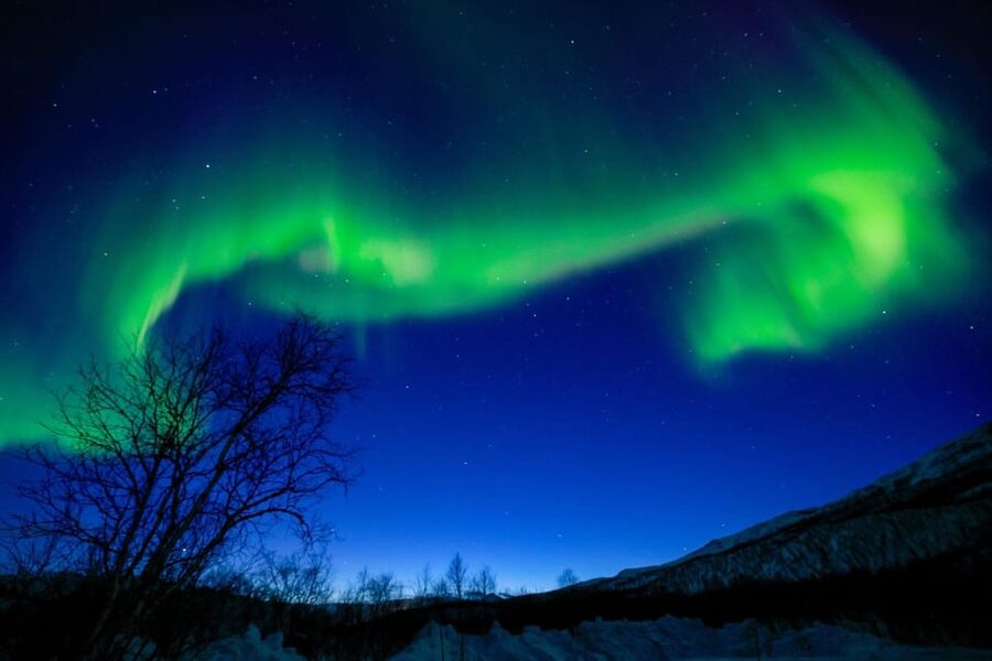 Tromsø Chinese Aurora Tour - Leaving Tromsø after dark
