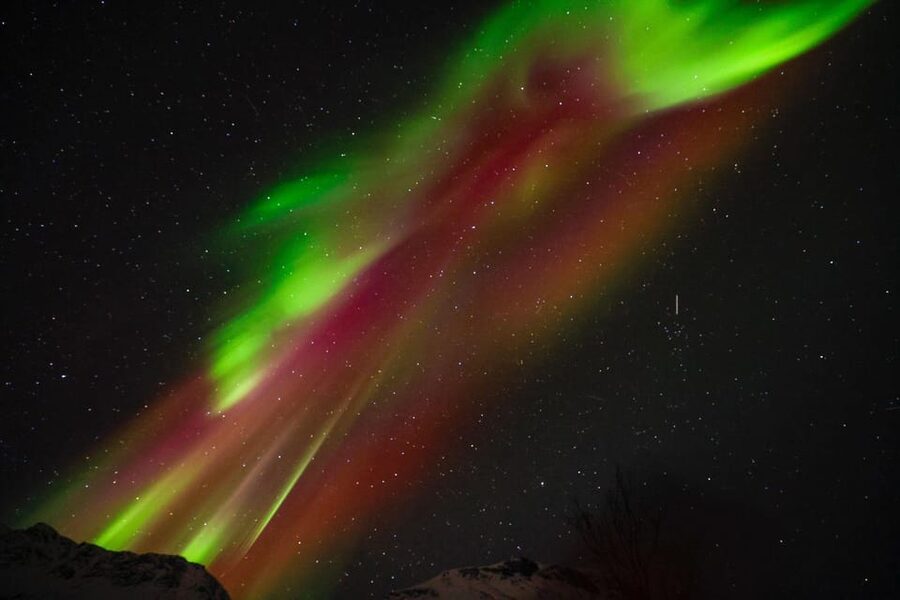 Tromsø Chinese Aurora Tour - Professional photos without carrying a camera kit