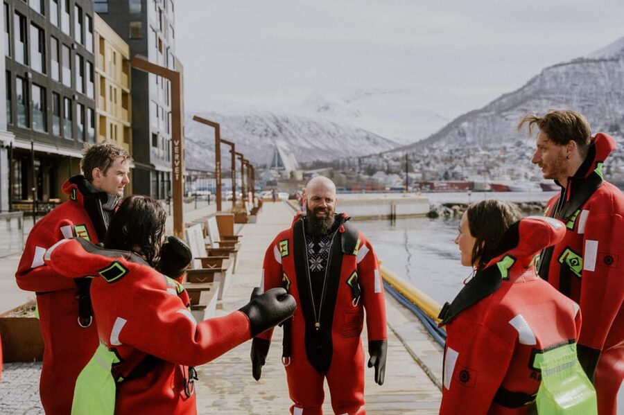 Tromsø city center Urban Floating experience - Ninety minutes in the harbour
