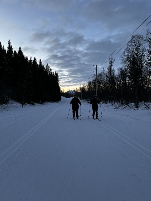 Tromsø: Cross Country Guided Skiing Course - The final hour: more skiing, photos, and Arctic light