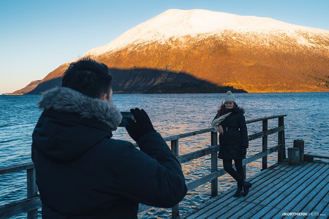 Tromsø: Day trip to the island of Sommarøy through the Fjords - The guide makes the difference
