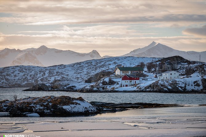 Tromsø: Day trip to the island of Sommarøy through the Fjords - Food, coffee, and the extra-cost surprise