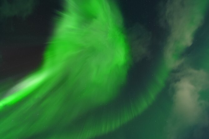 Tromsø: English/Spanish Aurora Pathfinder Tour with Photos - Leaving Tromsø at 6 p.m. for the aurora chase