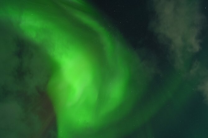 Tromsø: English/Spanish Aurora Pathfinder Tour with Photos - Professional photos make the night easier to enjoy