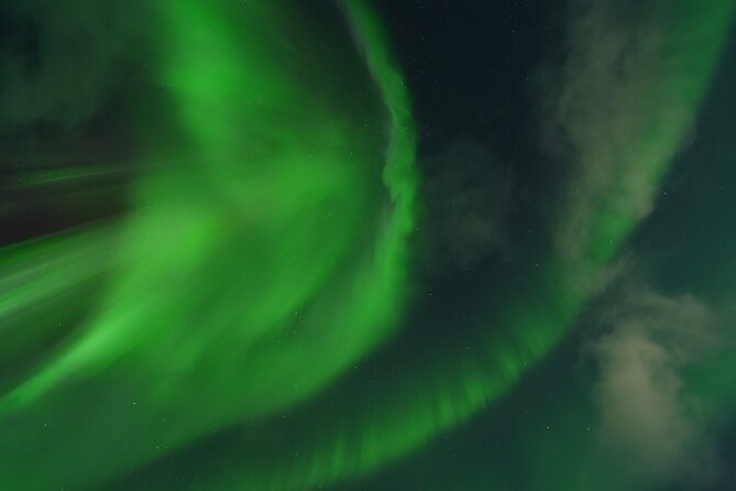 Tromsø: English/Spanish Aurora Pathfinder Tour with Photos - Practical tips for making the most of the night