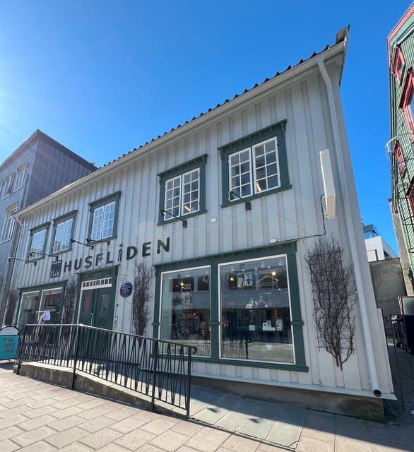 TROMSØ: Explore The City And a Guided Tour Of PolarMuseum! - Tromsø Cathedral and older city buildings