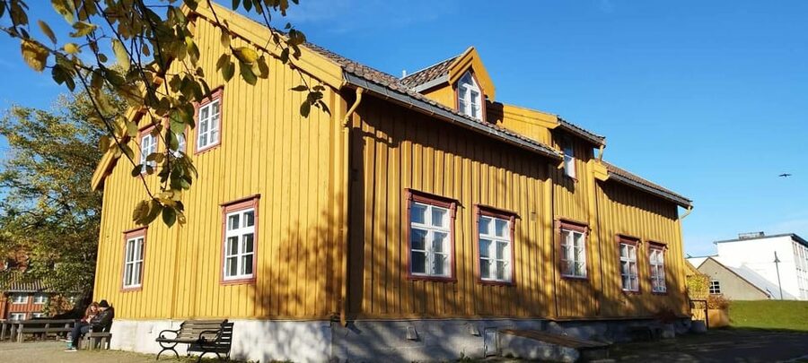 TROMSØ: Explore The City And a Guided Tour Of PolarMuseum! - Inside the Polar Museum