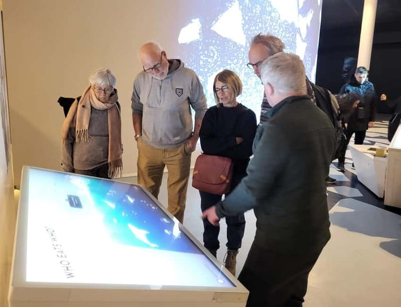 Tromsø: Guided Polar Bear Walk incl. Polaria & Polar Museum - Following Tromsø’s Arctic heroes to the Polar Museum