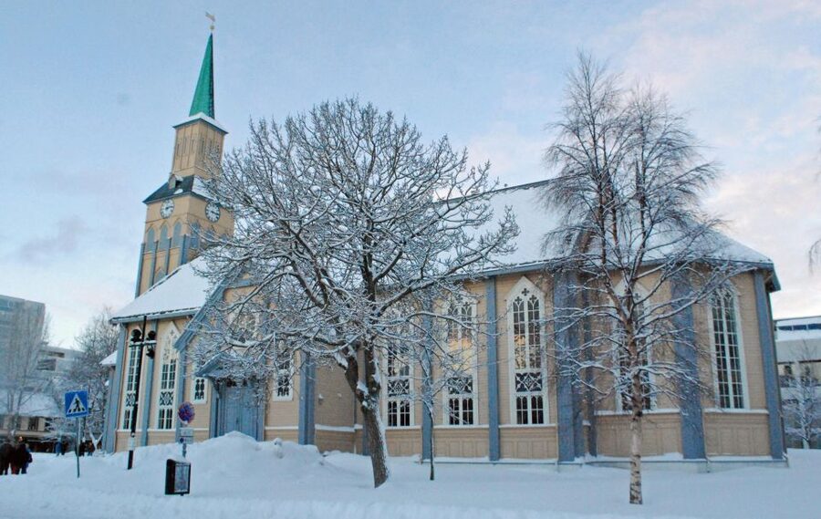 Tromsø: Midnight Concert Ticket at the Tromsø Cathedral - Practical Tips for a Better Evening