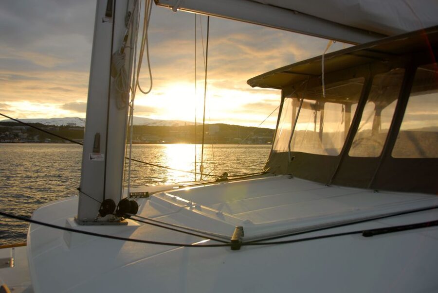 Tromsø: Midnight Sun Cruise in a Luxury Catamaran - The midnight sun at its best
