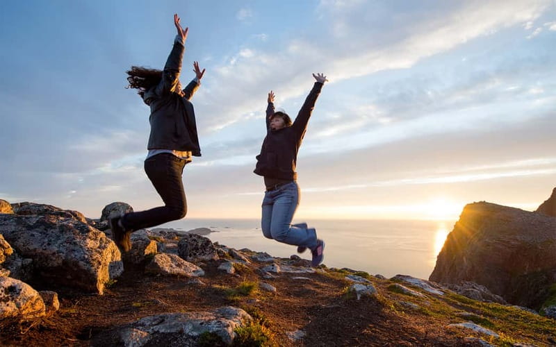 Tromsø: Midnight Sun Hike in the wilderness - An easy climb to a coastal viewpoint