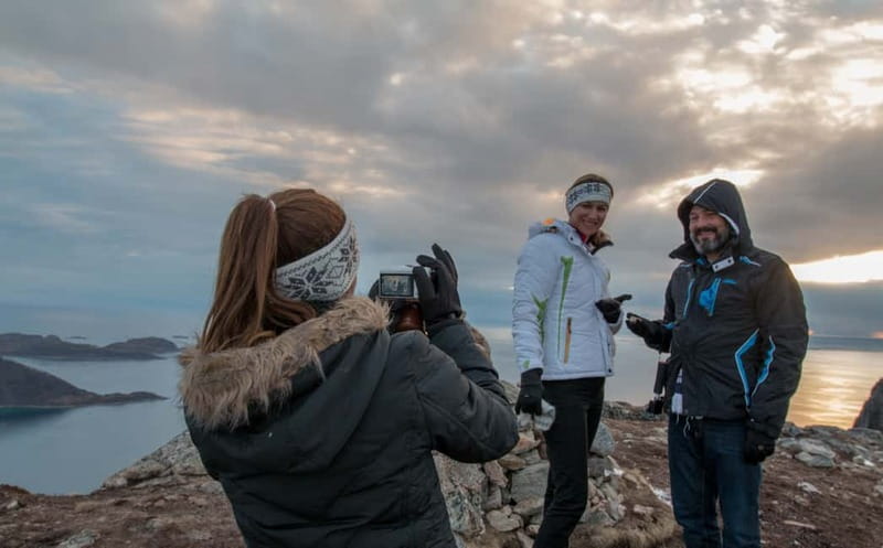 Tromsø: Midnight Sun Hike in the wilderness - Booking, cancellation, and group size