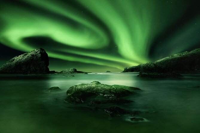 Tromsø, Northern Lights and Wilderness Evening Catamaran Cruise - How the 9pm itinerary unfolds