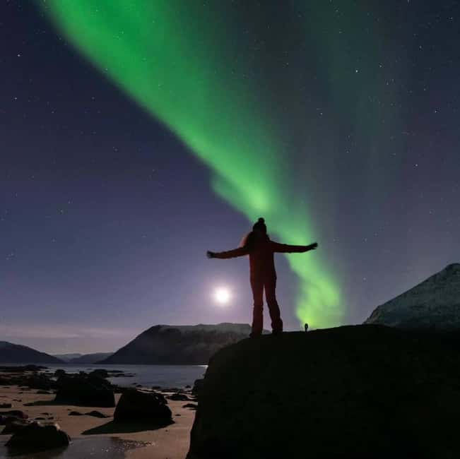 Tromsø: Northern Lights Chase by a comfortable bus - Is $152 a fair price?