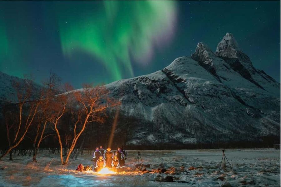 Tromsø: Northern Lights Chase + Free Professional Photos - What the $196 price buys you