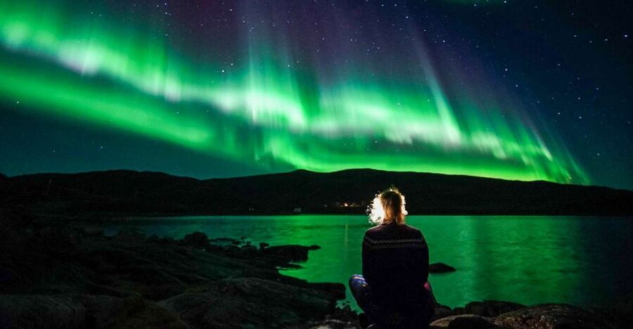Tromsø: Northern Lights Chase Minibus Tour - Chasing clear skies beyond Tromsø