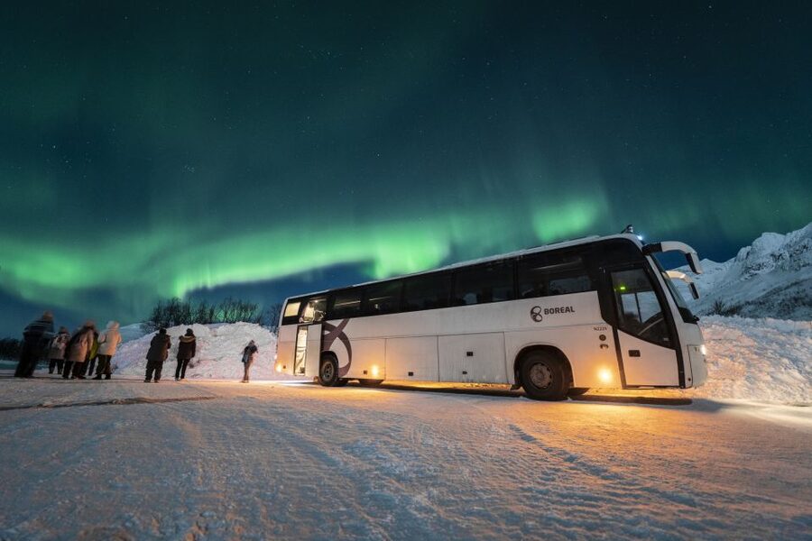 Tromso: Northern Lights Chase with Photo Package Included - What happens at the stops