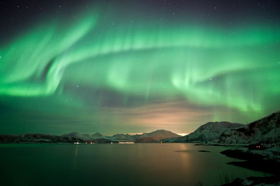 Tromsø: Northern Lights Cruise with 2nd Chance Guarantee - The Guides Make the Waiting Time Count
