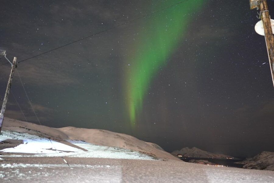 Tromsø: Northern Lights Minibus Small Private Tour Group - The guide’s role makes the difference