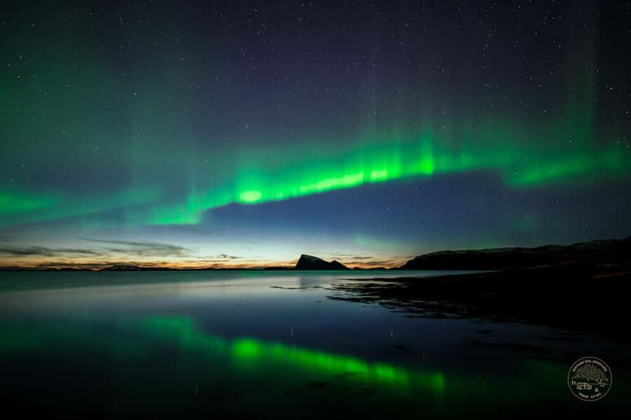 Tromsø: Northern Lights Photography Tour - Campfire, soup, and the waiting game