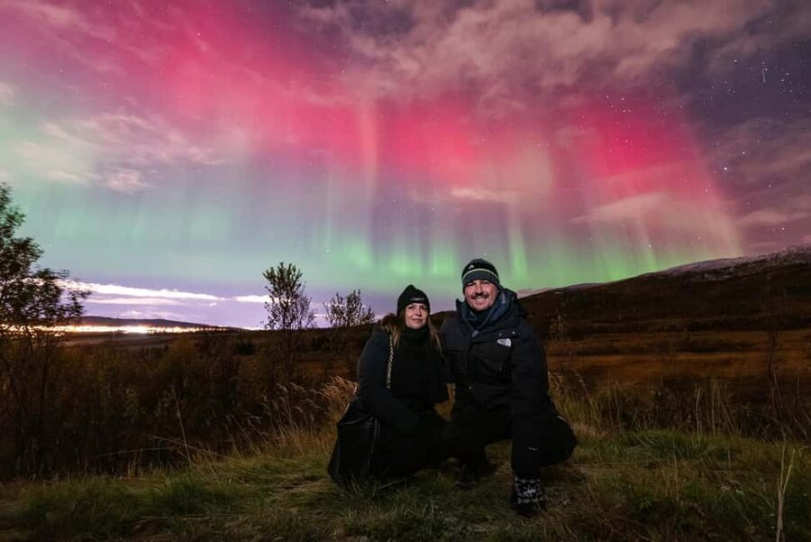 Tromsø: Northern Lights Tour with Professional Photographer - What the four-hour viewing stop is really like
