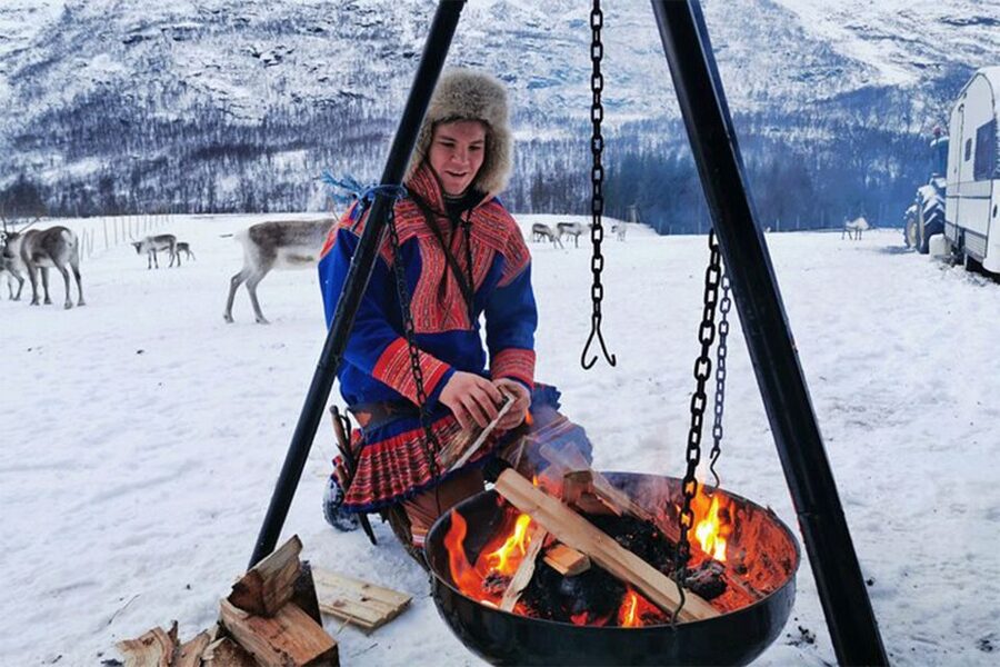 Tromsø: Reindeer Experience at a Sami Camp - Who should book this experience?
