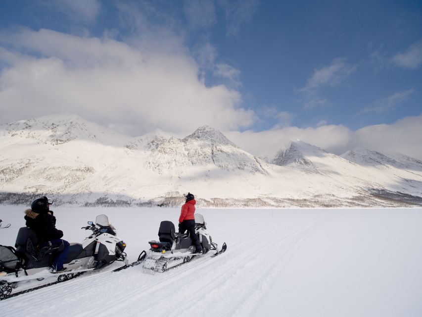 Tromsø: Scenic Arctic snowmobile safari in the Lyngen Alps - Getting ready for the snowmobile ride