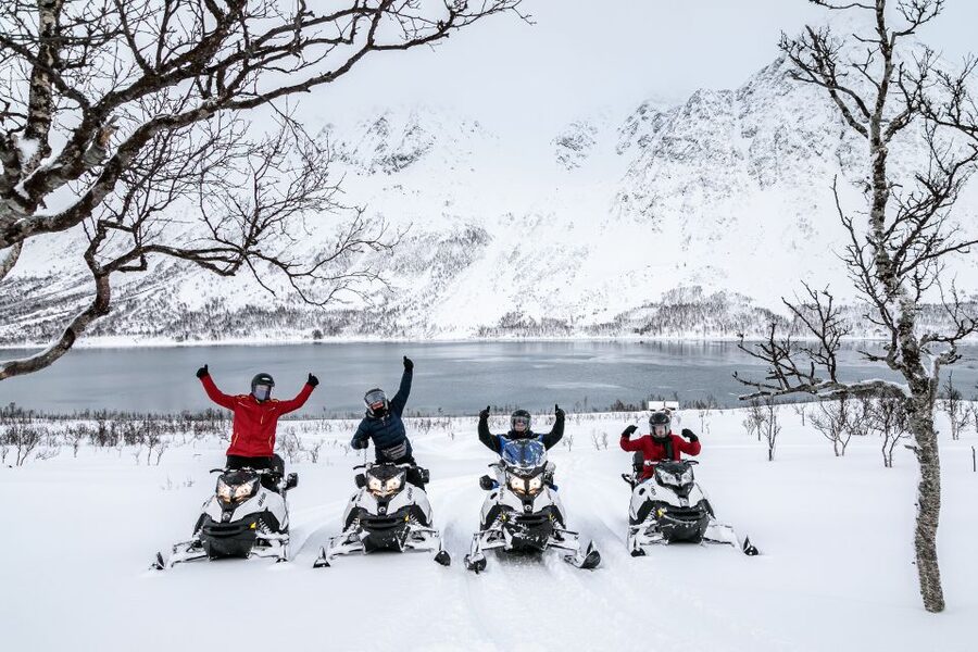Tromsø: Scenic Arctic snowmobile safari in the Lyngen Alps - Returning to Tromsø after lunch