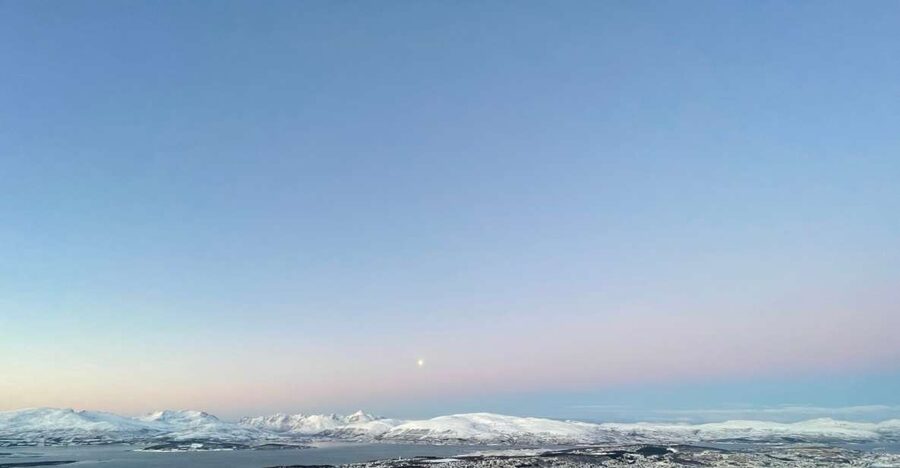 Tromso: Sightseeing Cruise by Catamaran with Snacks & Drinks - Key points worth knowing