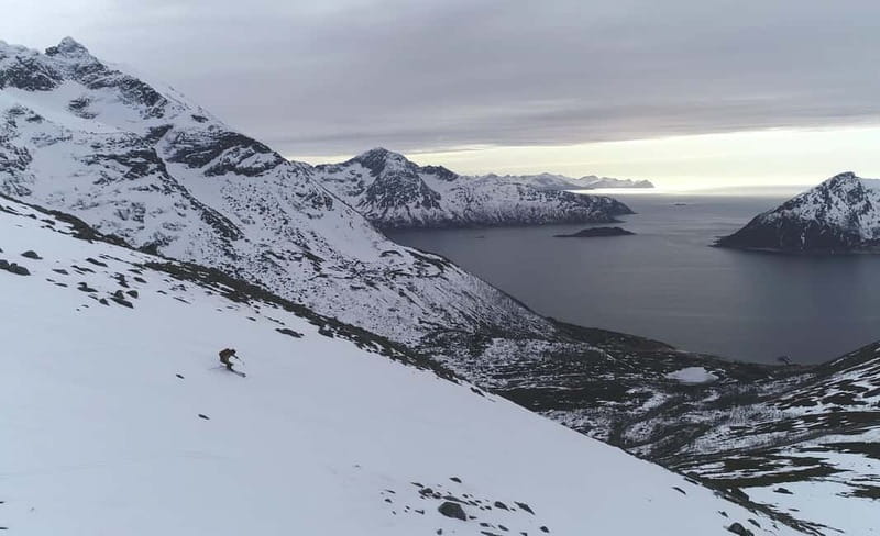 Tromsø: Ski touring (ski de randonnee) - Starting beside Tromsø Library