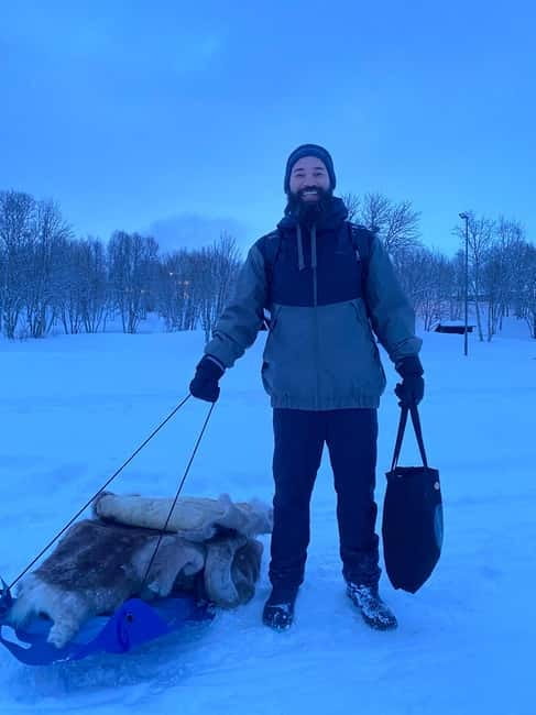Tromsø: Snow Sledding, Mini Skiing, Lasso and Reindeer Hides - The Northern Lights possibility